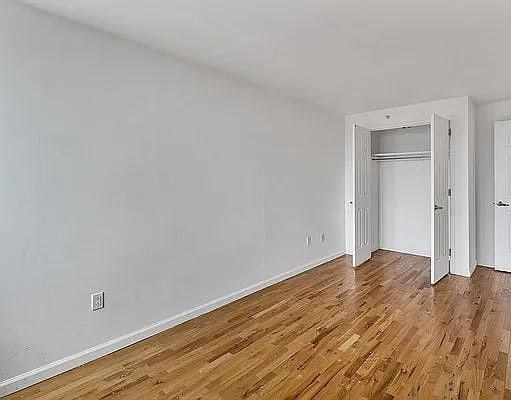 346 Grove St - Photo 6 of 7