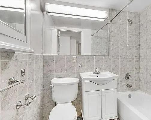 346 Grove St - Photo 7 of 7