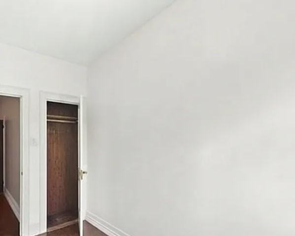 5048 45th St - Photo 4 of 6