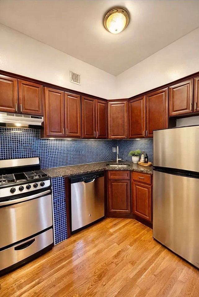 31 Maiden Ln #25G - Photo 2 of 4