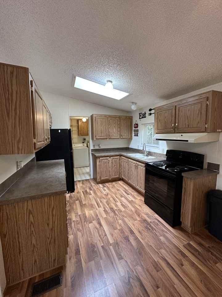 111 E Woodlane Dr - Photo 4 of 10