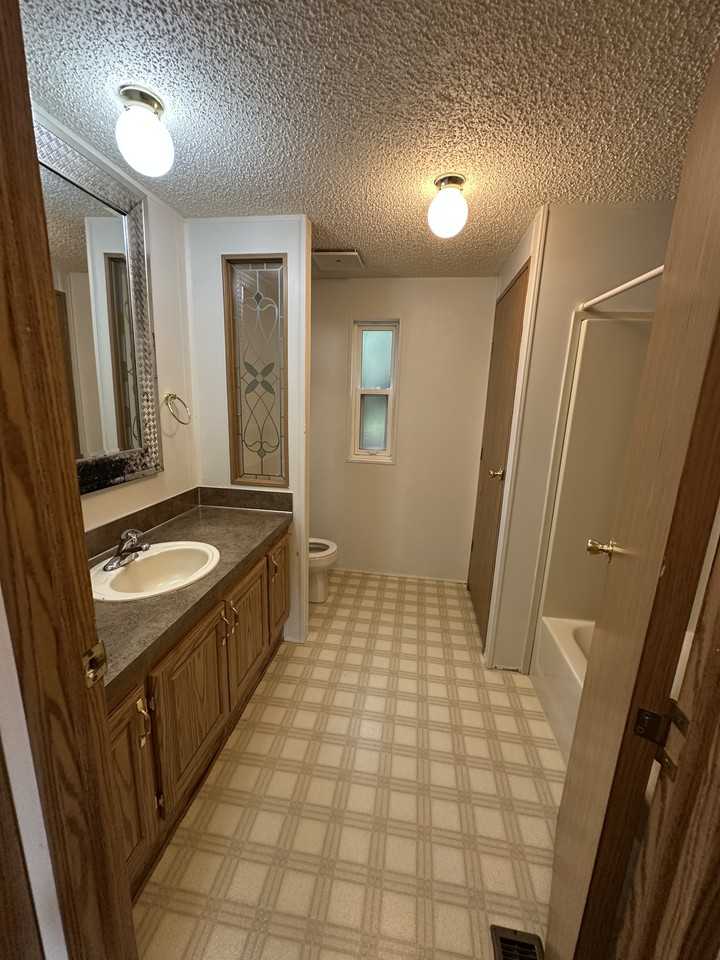 111 E Woodlane Dr - Photo 5 of 10