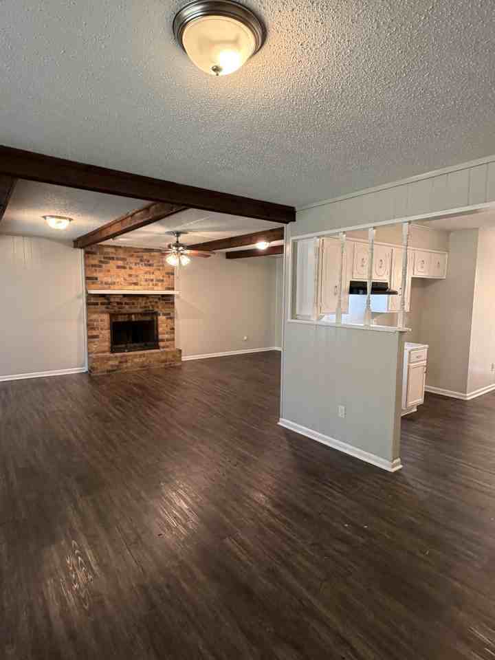 10718 Lionel Dr - Photo 4 of 19