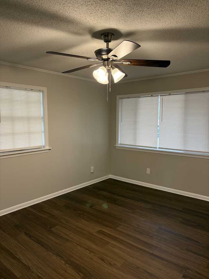 1804 Glenda Dr - Photo 6 of 13