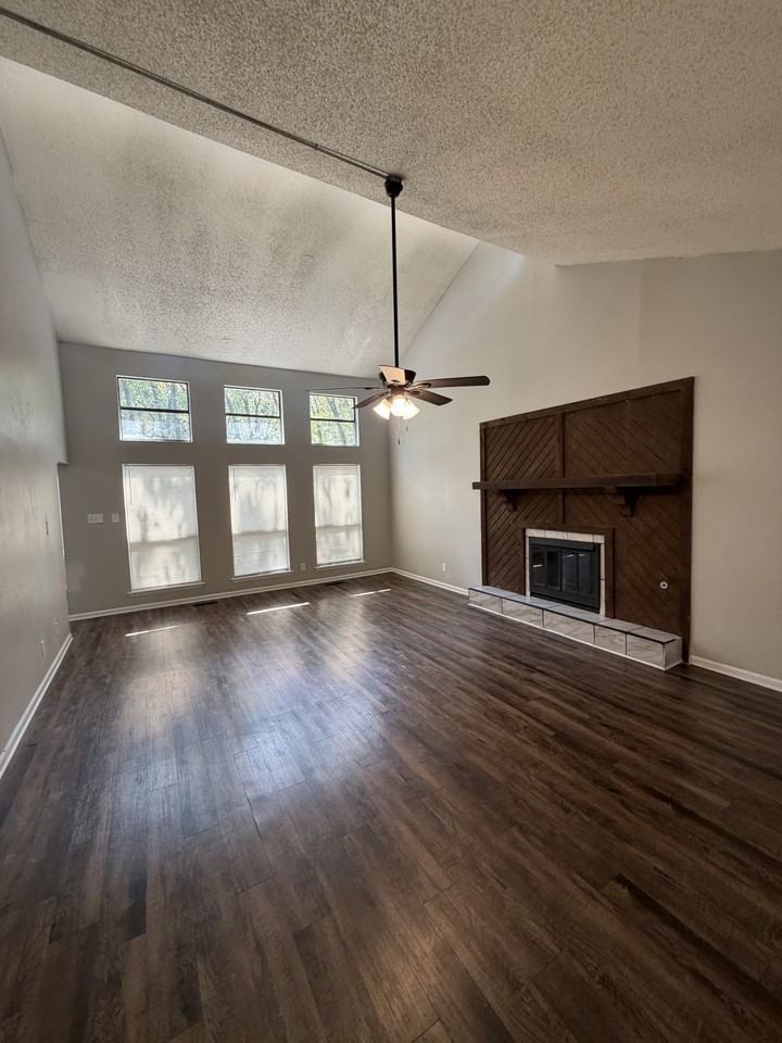 5 Stoneledge Dr - Photo 3 of 21