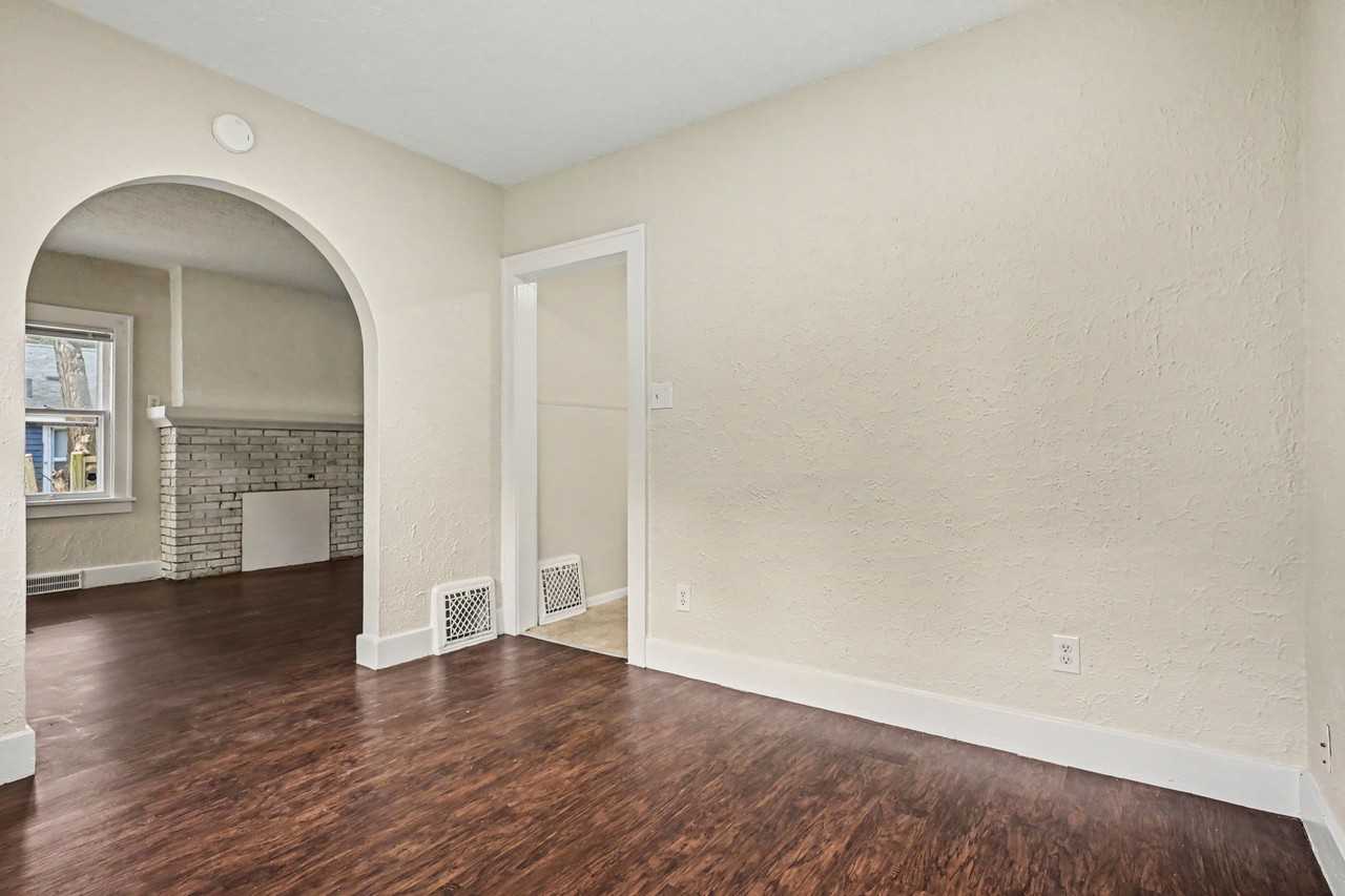 1641 Johnson St - Photo 4 of 15