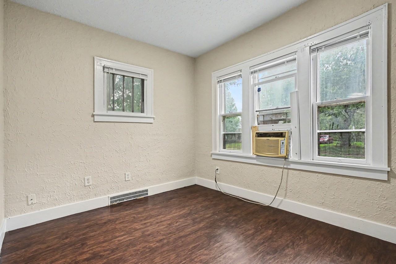 1641 Johnson St - Photo 5 of 15