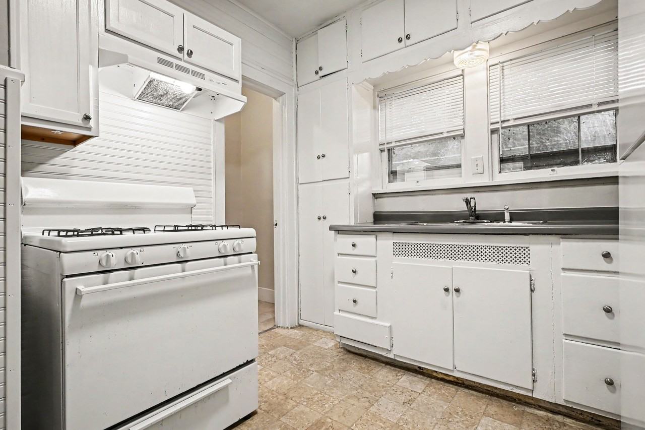 1641 Johnson St - Photo 7 of 15