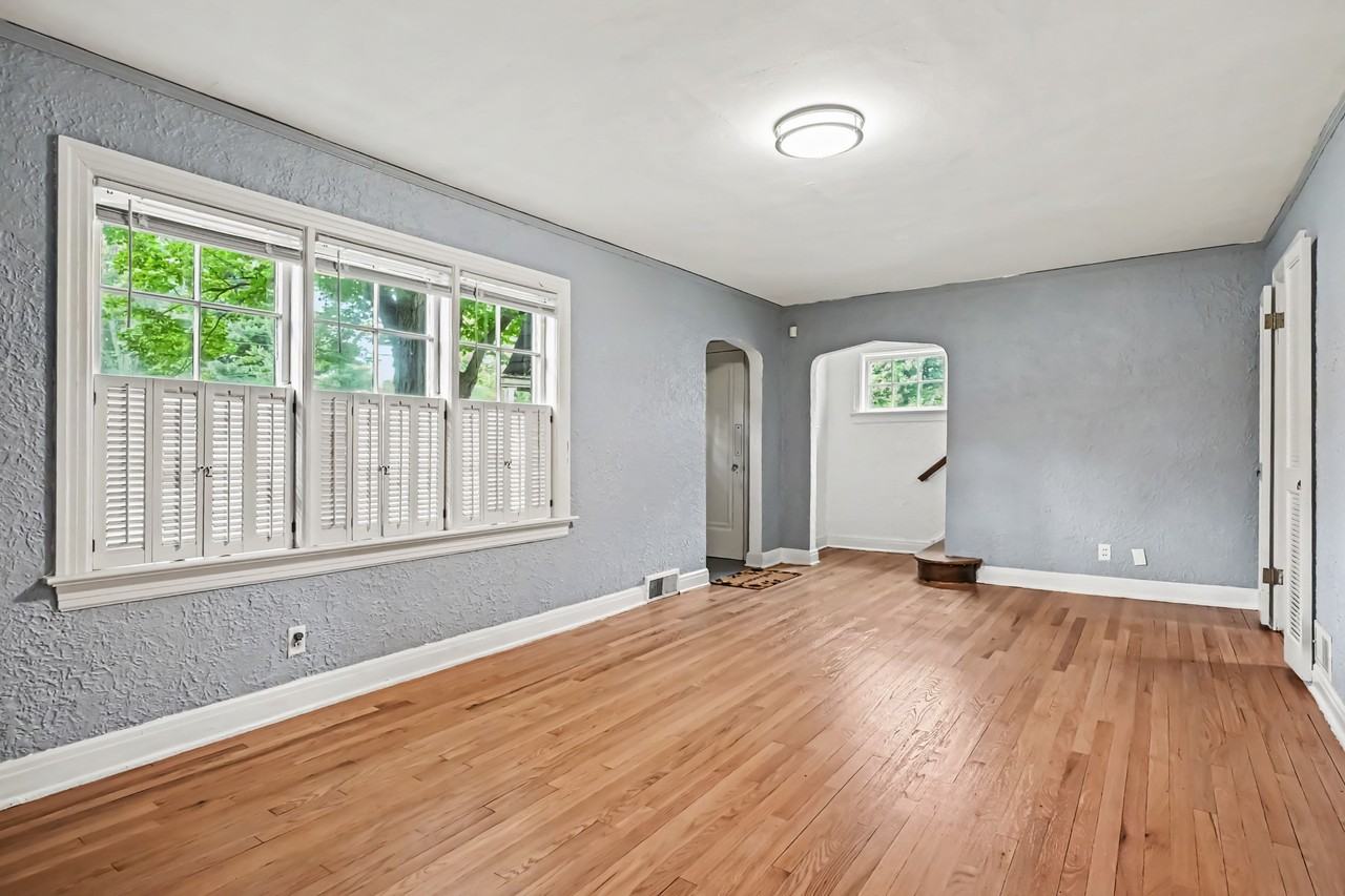1707 W Hamilton St - Photo 3 of 17