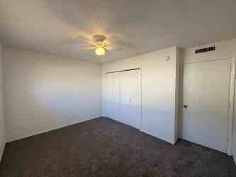 828 Chelwood Park Blvd Ne - Photo 7 of 10