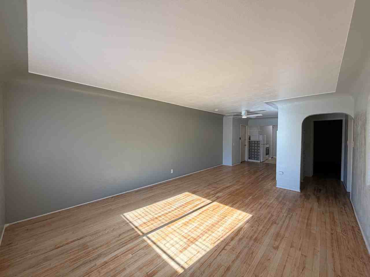 1209 Dr Martin Luther King Jr Ave Ne - Photo 5 of 15