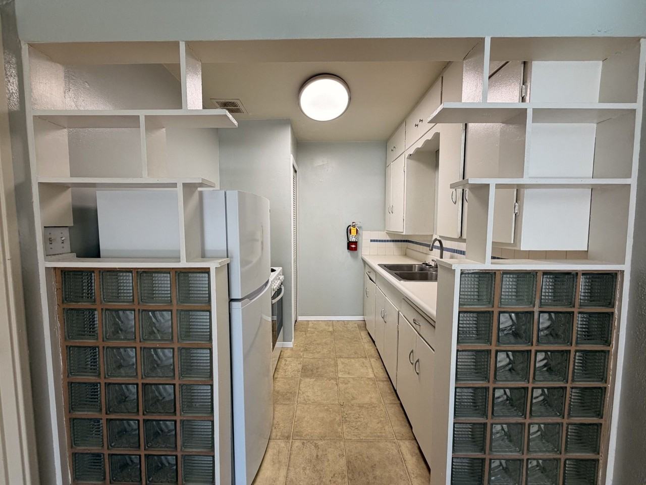 1209 Dr Martin Luther King Jr Ave Ne - Photo 2 of 15