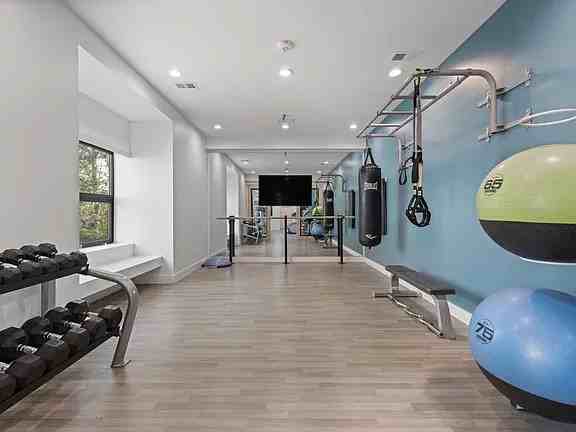 5400 S Park Terrace Ave - Photo 6 of 11