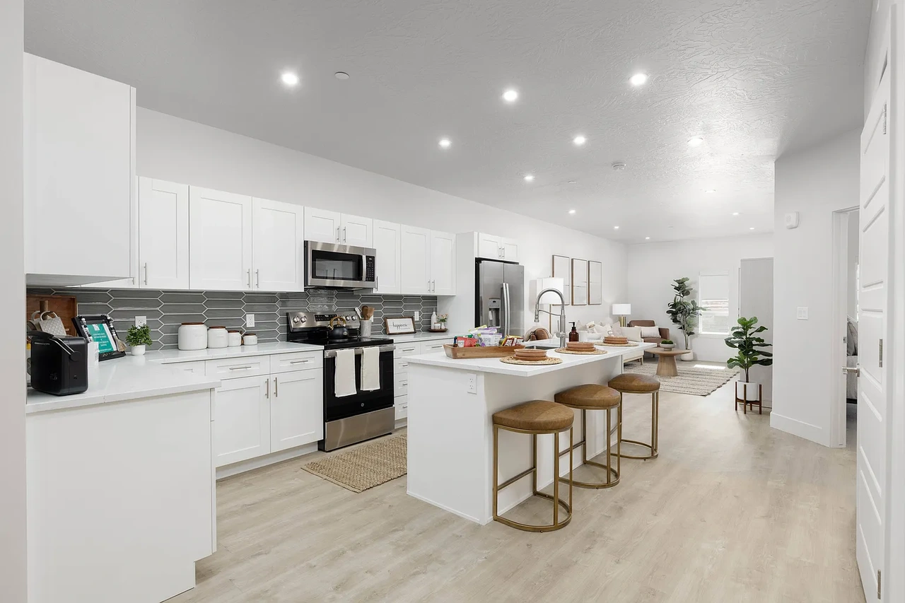 5088 S Desert Color Pkwy - Photo 2 of 15