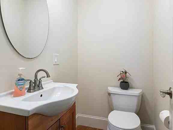 23 Spruce St - Photo 2 of 14