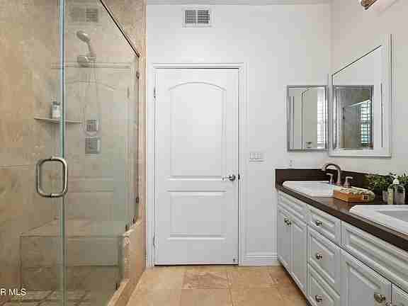 4805 Bellflower Ave - Photo 7 of 15