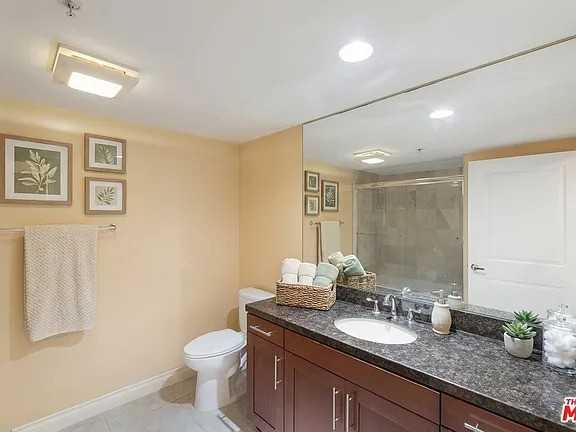 7100 Alvern St - Photo 5 of 17