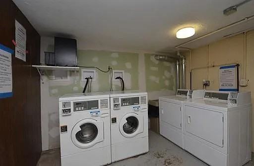 6 Kingswood Dr - Photo 3 of 11