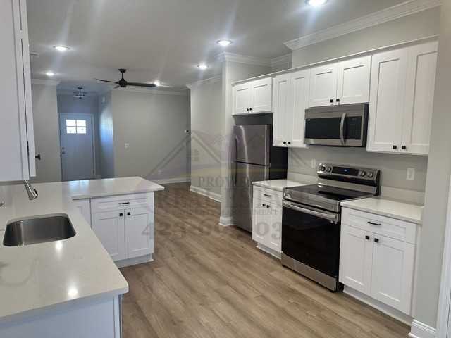 436 Bellingham Dr Ne - Photo 5 of 15