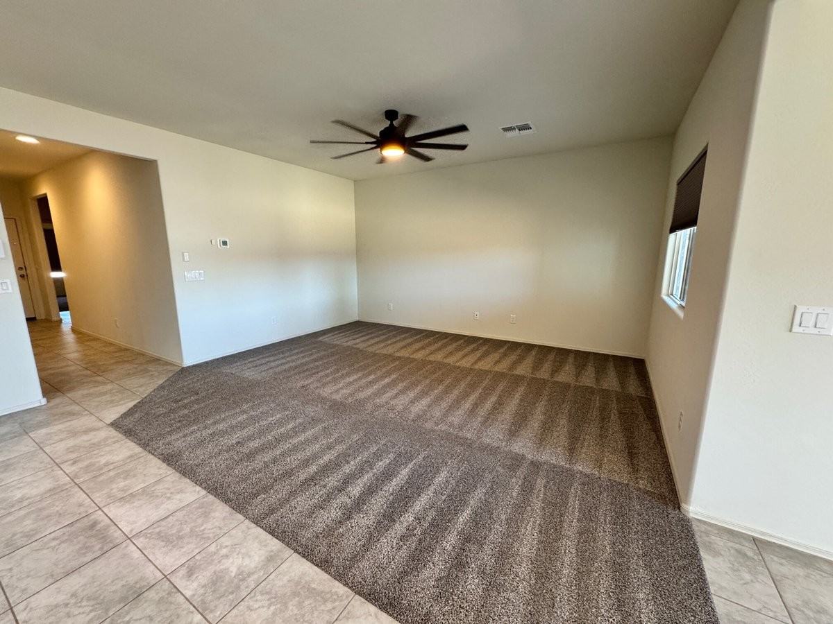 18091 N Presley Ln - Photo 3 of 23