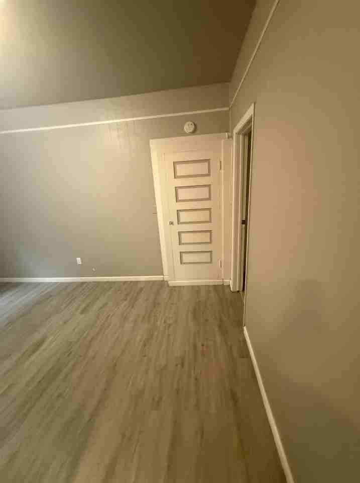 5911 Sacramento Ave - Photo 6 of 14