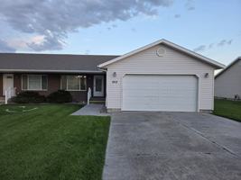 featured image of 903 Abigail Ct