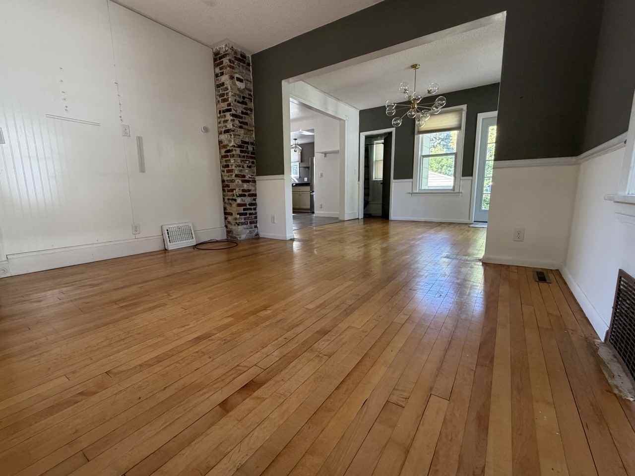 1120 4th Ave S - Photo 5 of 29