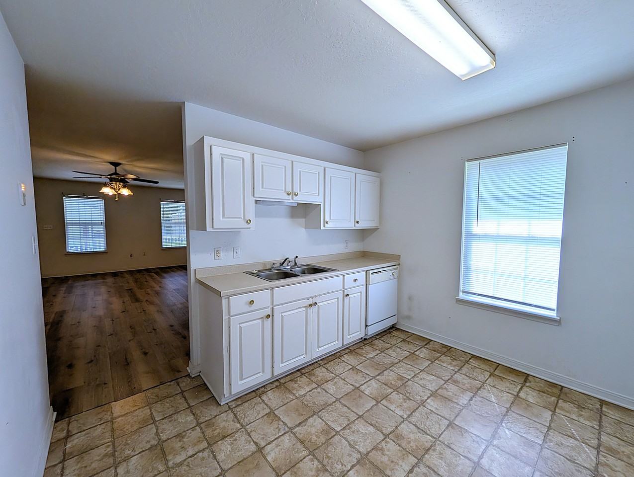 1104 Howell Rd #I - Photo 7 of 14