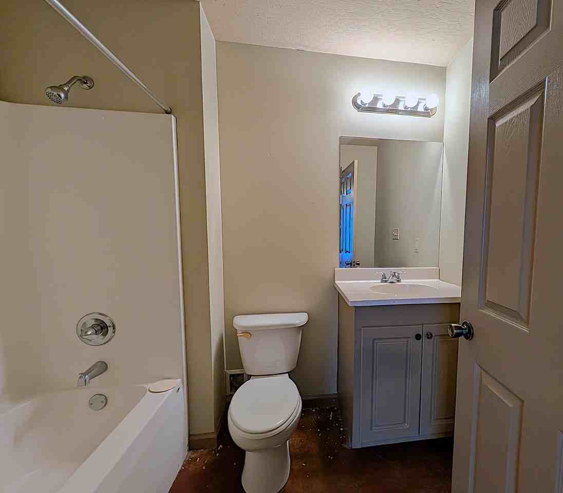 5 Nwr Ln #A - Photo 4 of 12