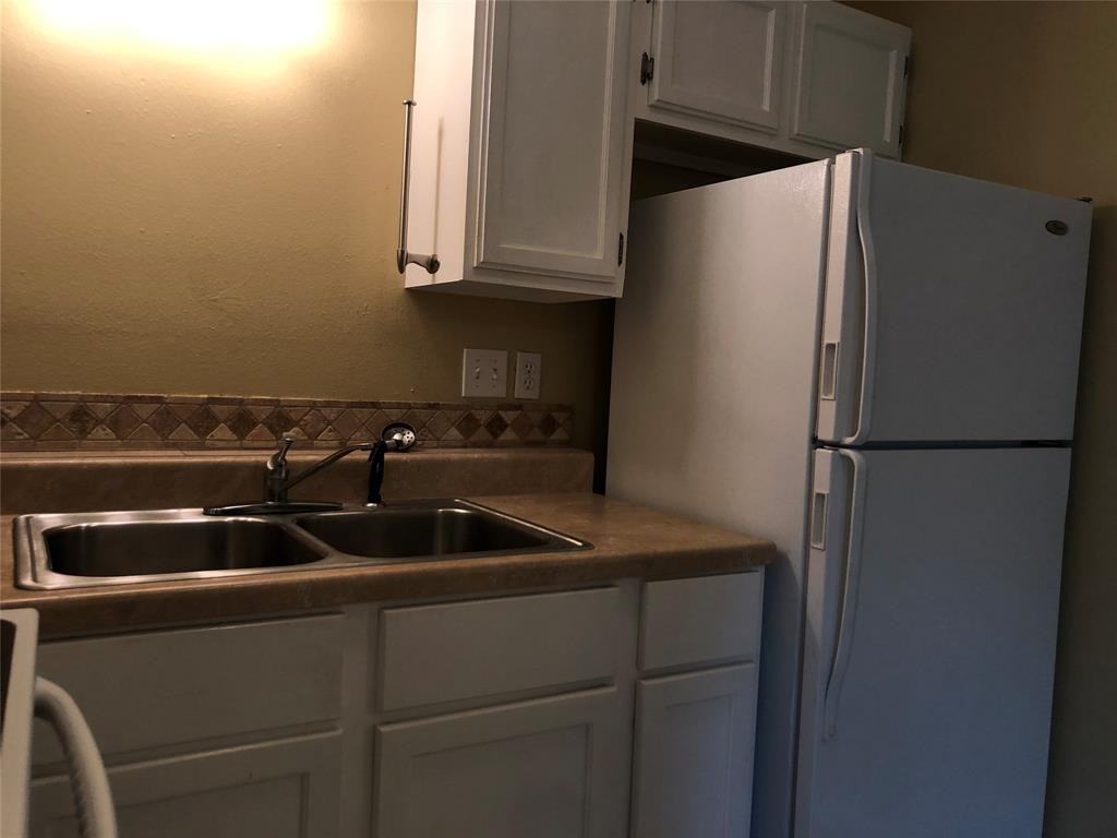 1000 W 26th St #106 - Photo 7 of 12