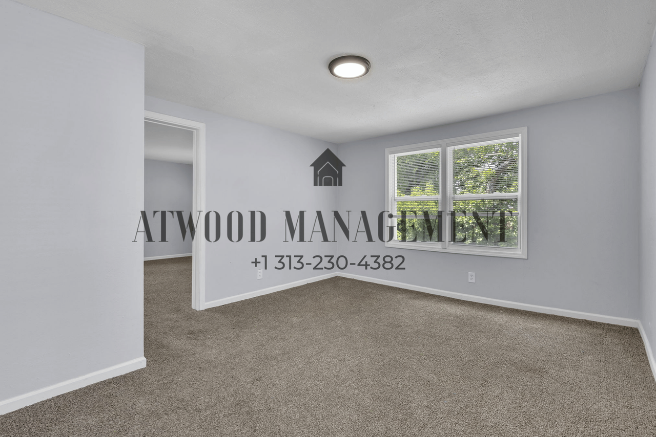 20531 Moenart St - Photo 3 of 18
