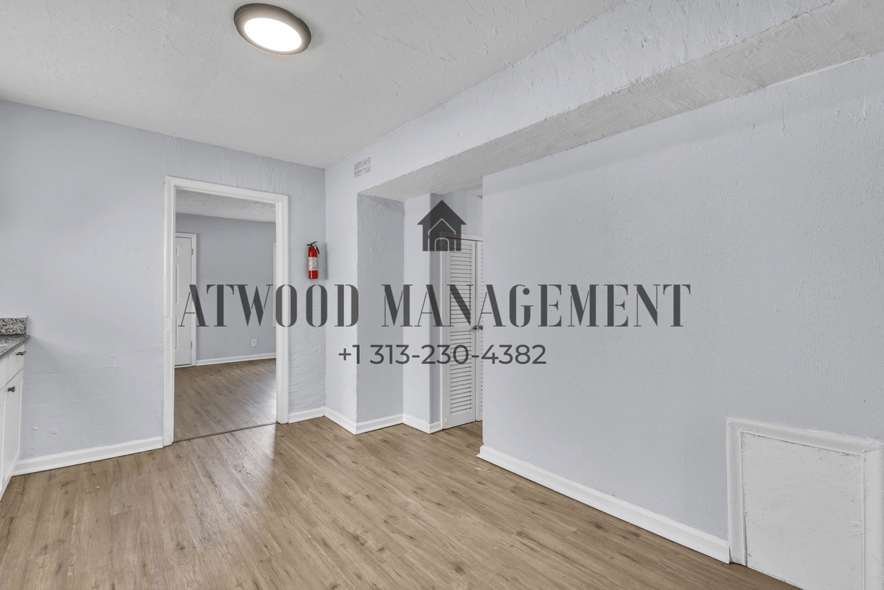 20531 Moenart St - Photo 4 of 18