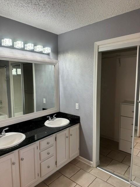 7102 Pine Bluffs Trl - Photo 7 of 23