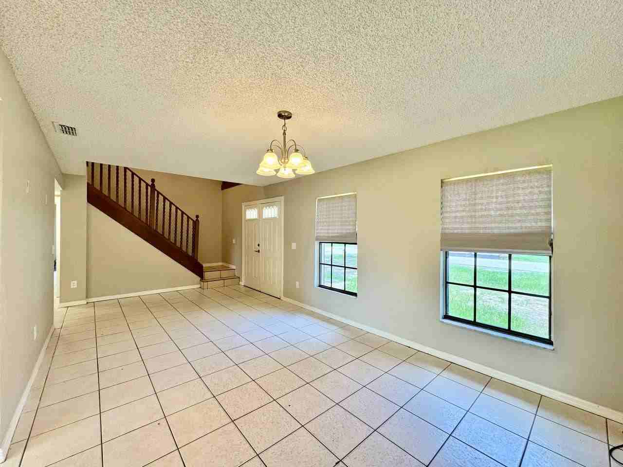 5132 Chilkoot St - Photo 5 of 38
