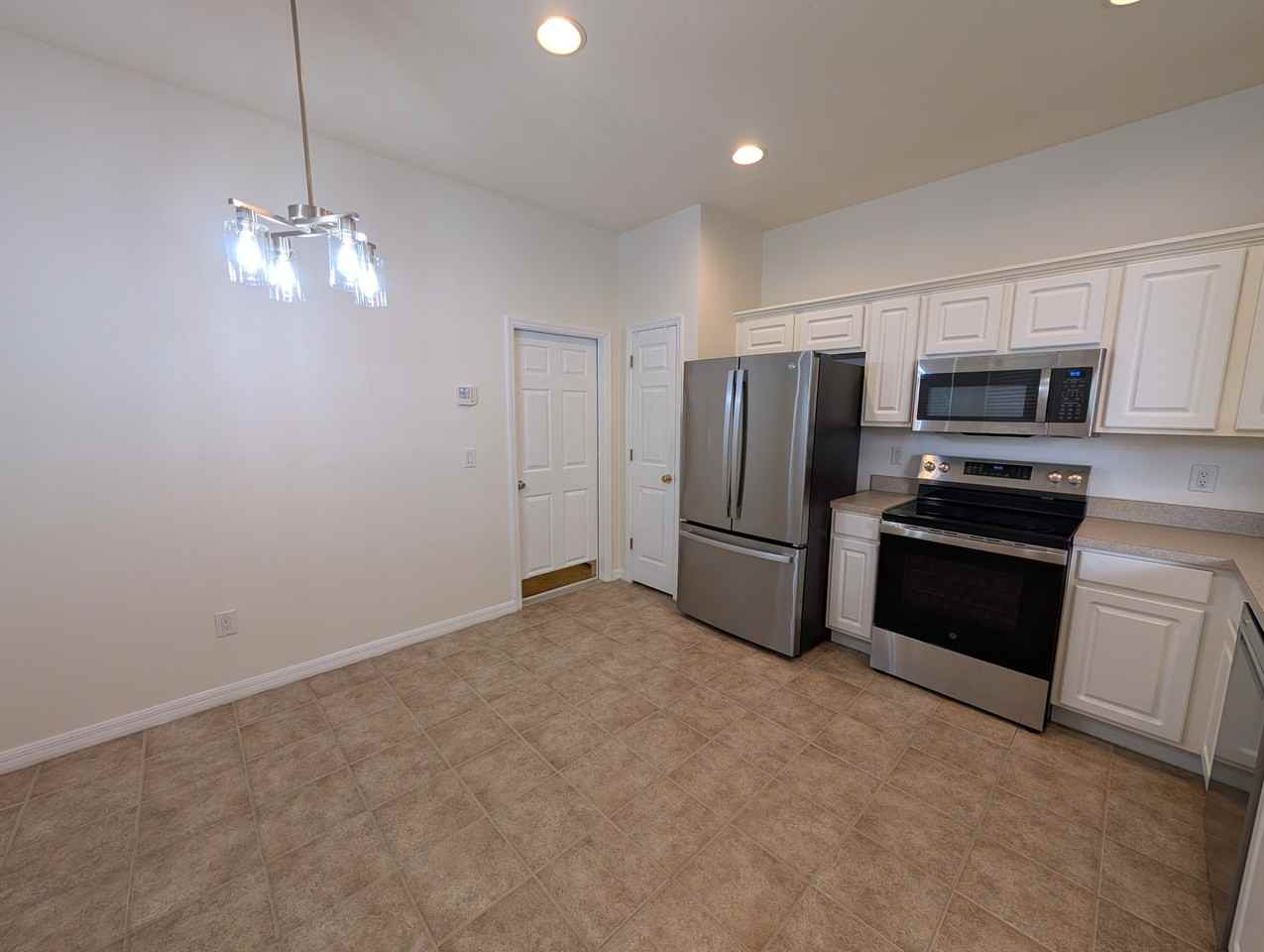 10008 Tranquility Way - Photo 3 of 27