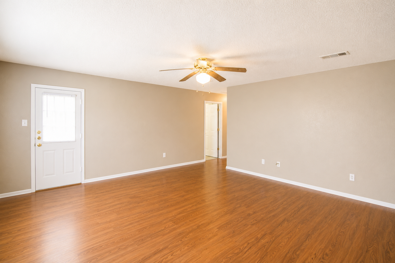 4507 Stallion Dr - Photo 6 of 16