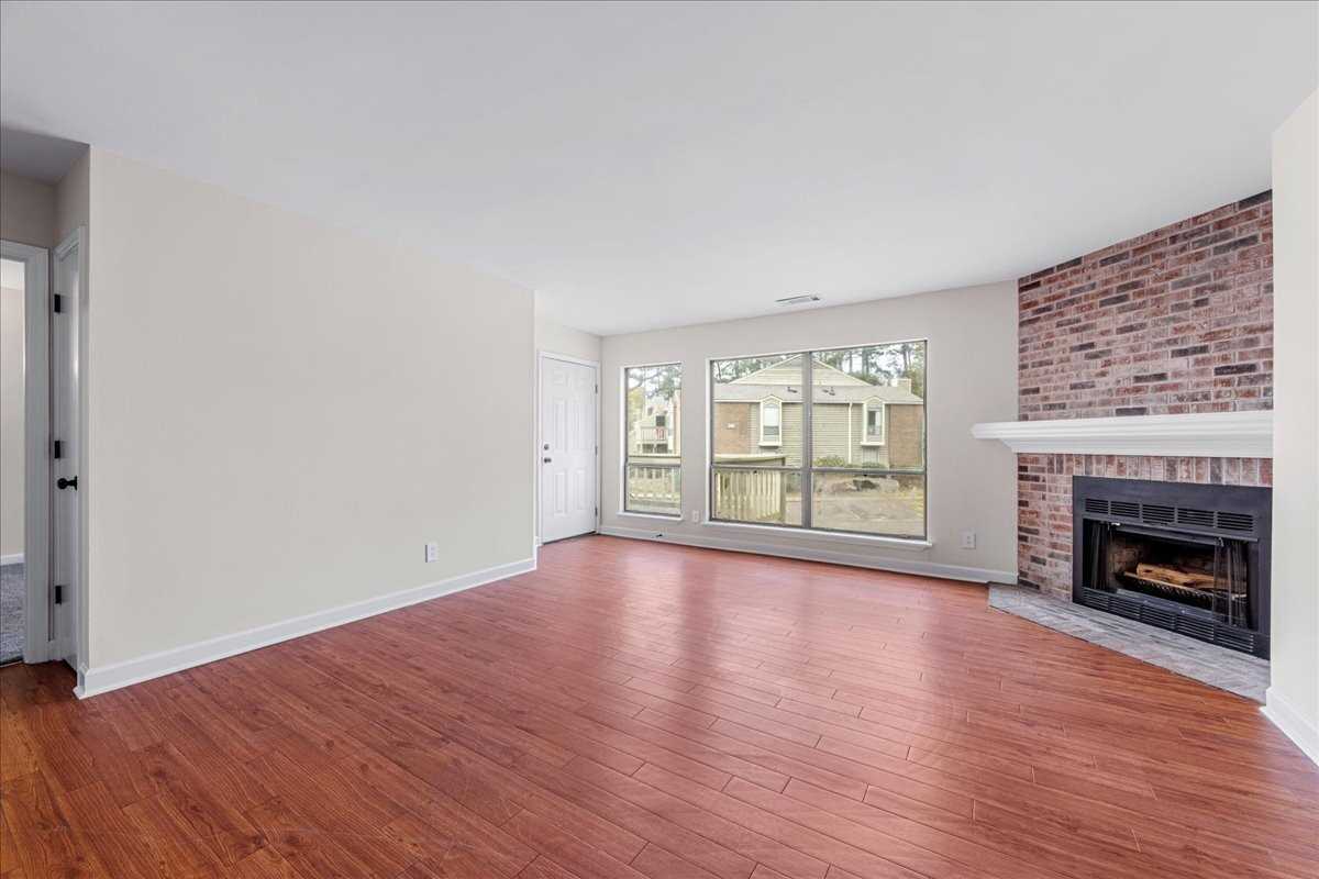 1612 Sharon Rd W #70 - Photo 3 of 32