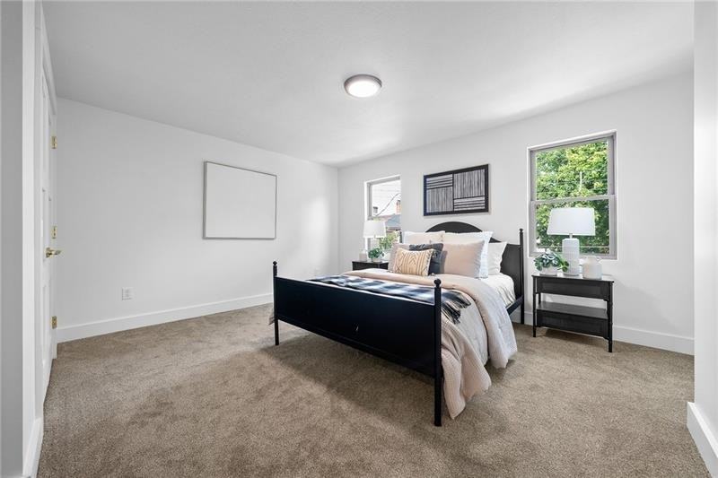 1431 Adams St - Photo 6 of 13