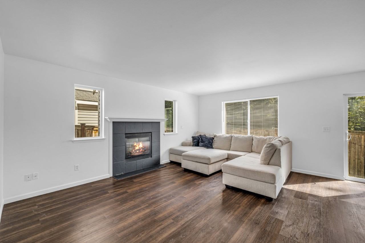 10416 198th Street Ct E - Photo 5 of 43