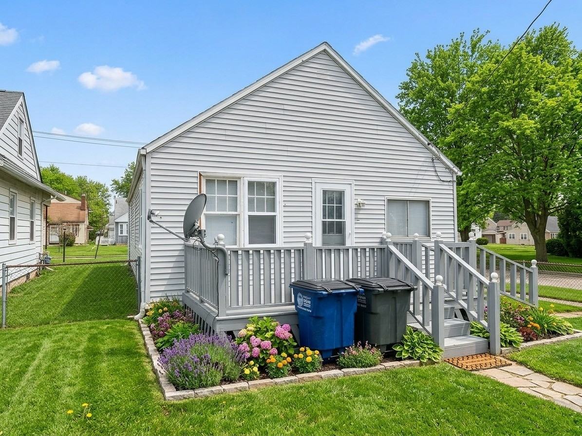 4726 Burnham Ave - Photo 6 of 6