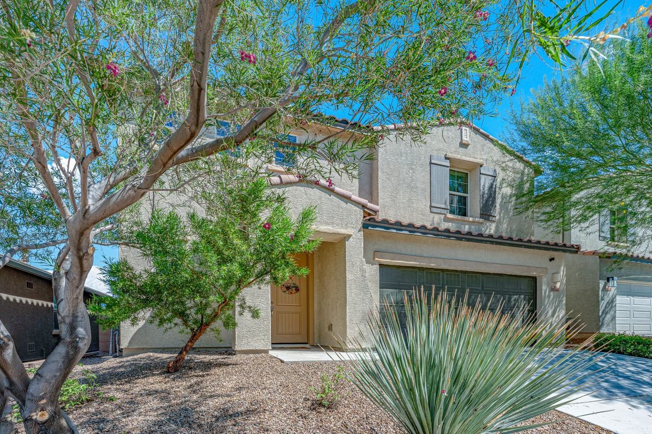 14241 E Hub Dr - Photo 3 of 30
