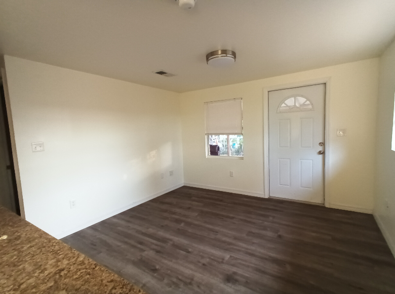 5462 Martin St #5464MARTIN - Photo 3 of 9