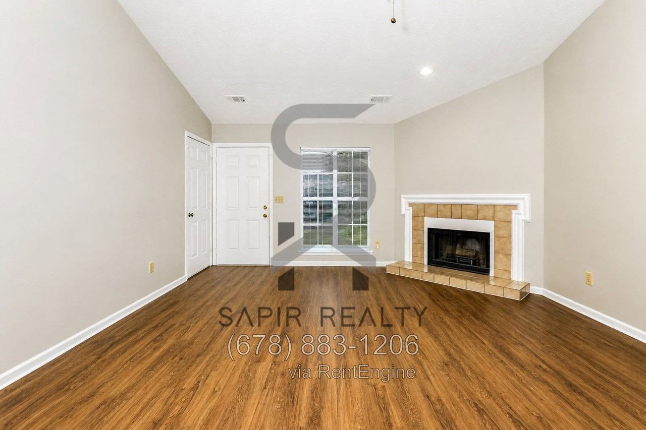 1038 Kennesborough Rd Nw - Photo 3 of 17