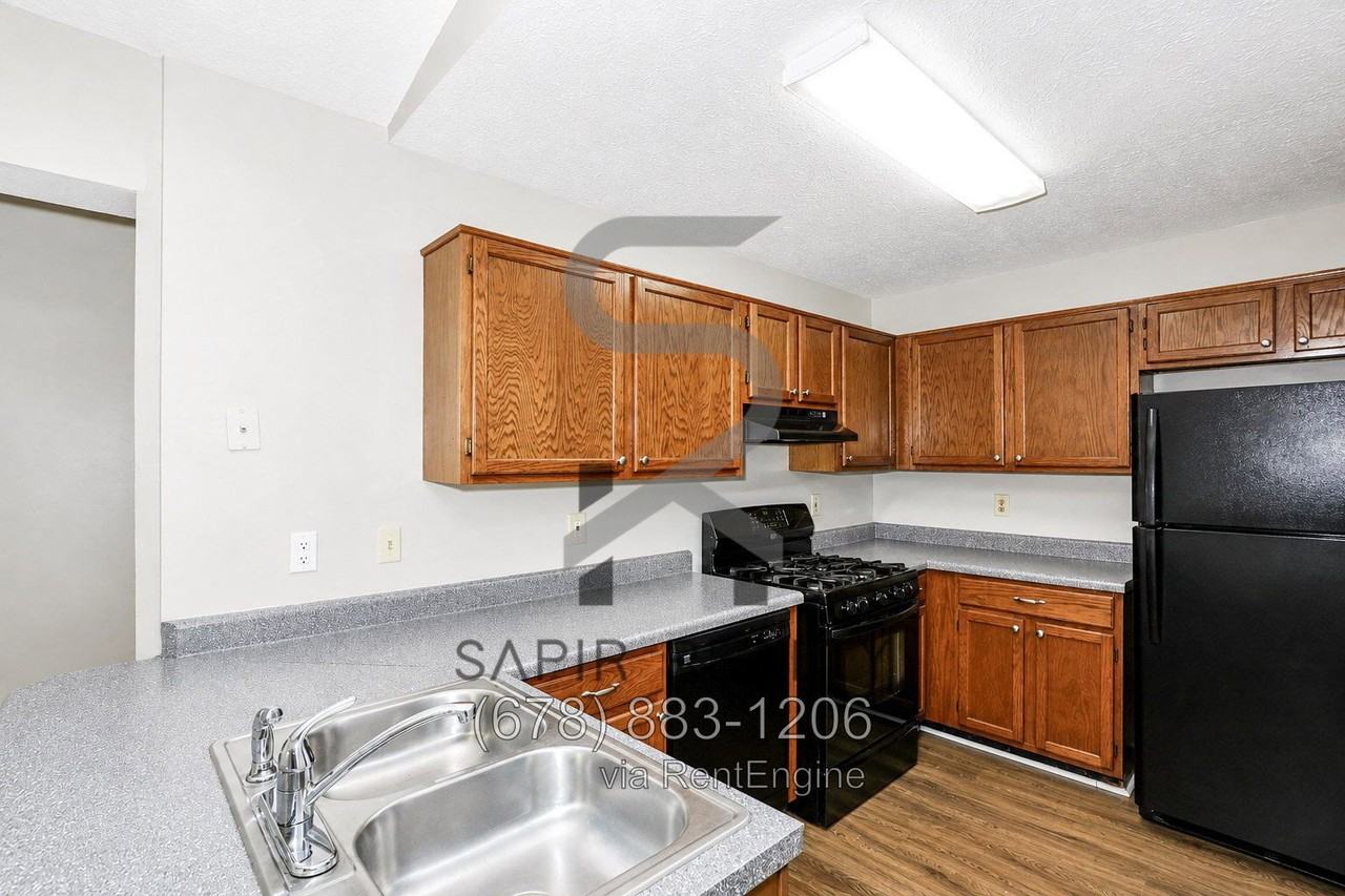 1038 Kennesborough Rd Nw - Photo 7 of 17