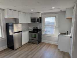 featured image of 1009 4th St #4