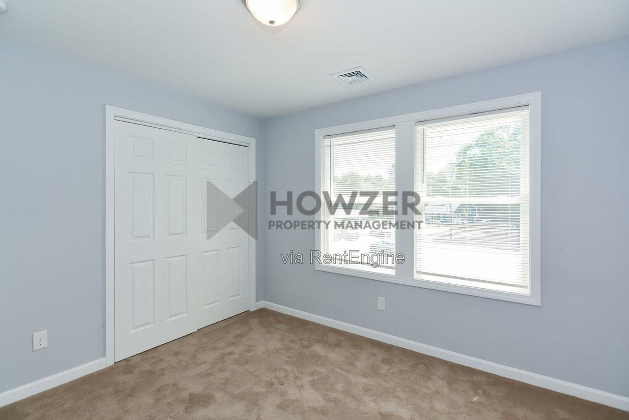 4 Johnson St #A - Photo 5 of 26