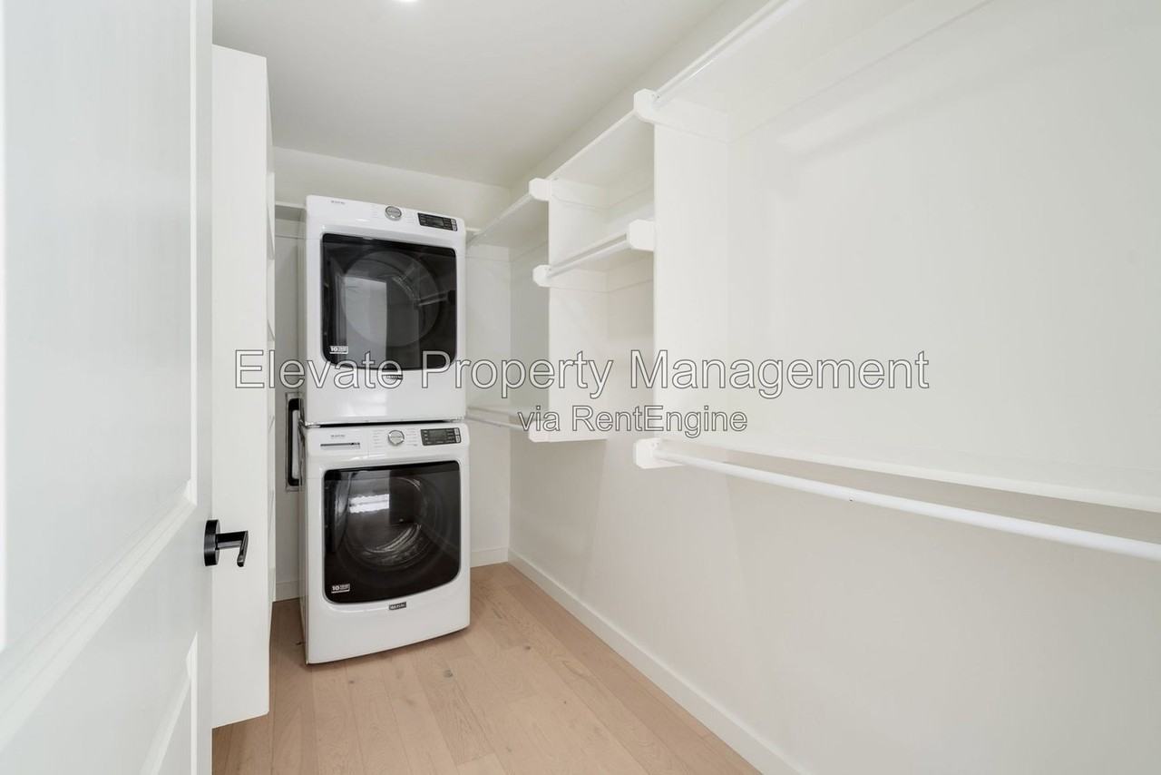 1616 Nw 17th St #11 - Photo 6 of 11
