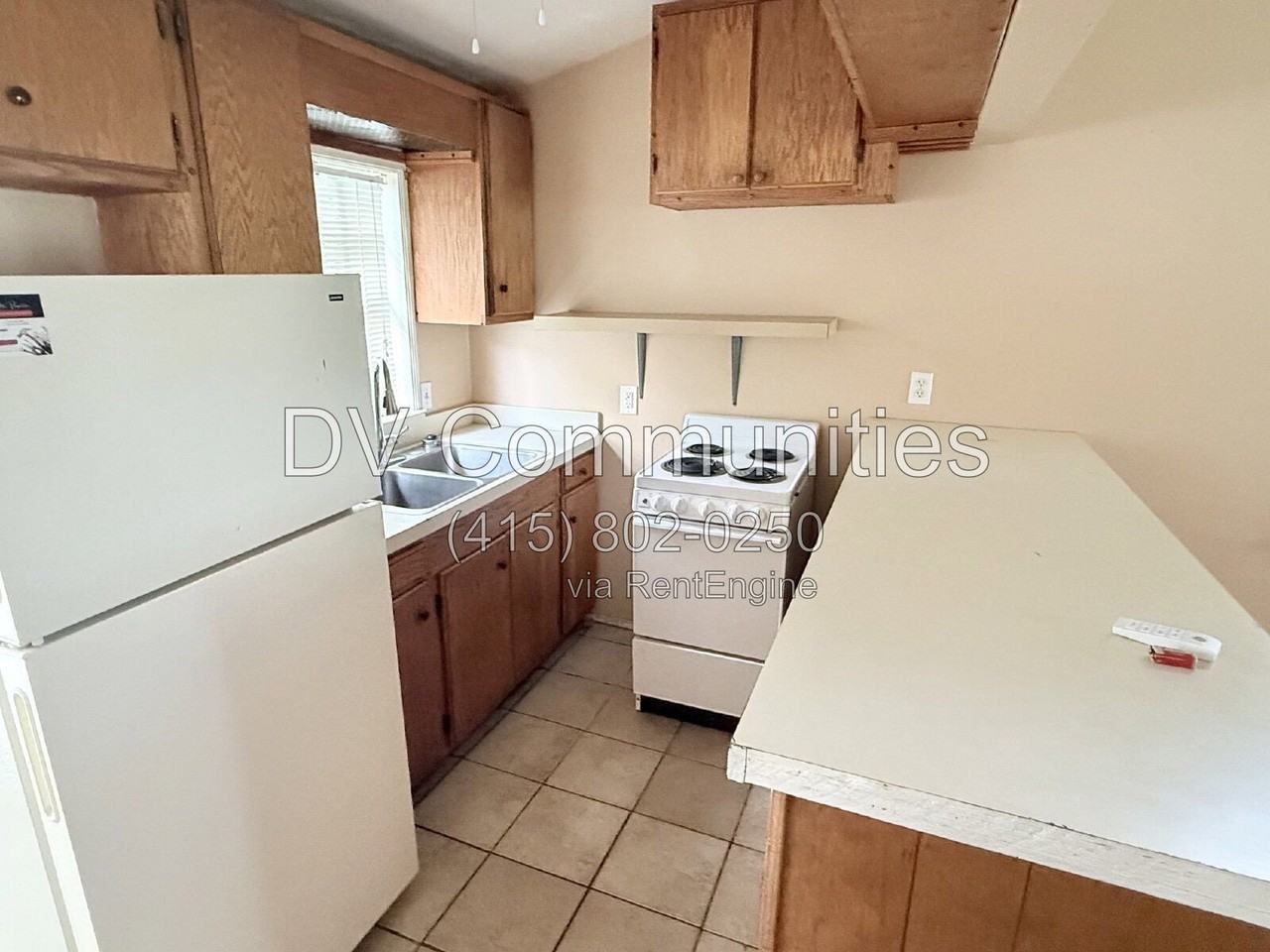 1661 27th Ave N #1 - Photo 6 of 26