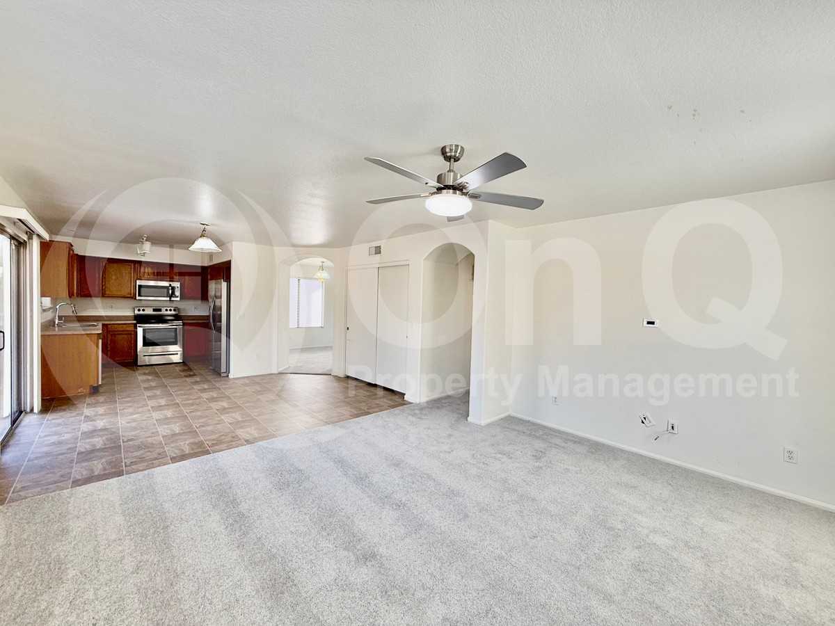 5006 W Desert Dr - Photo 6 of 29