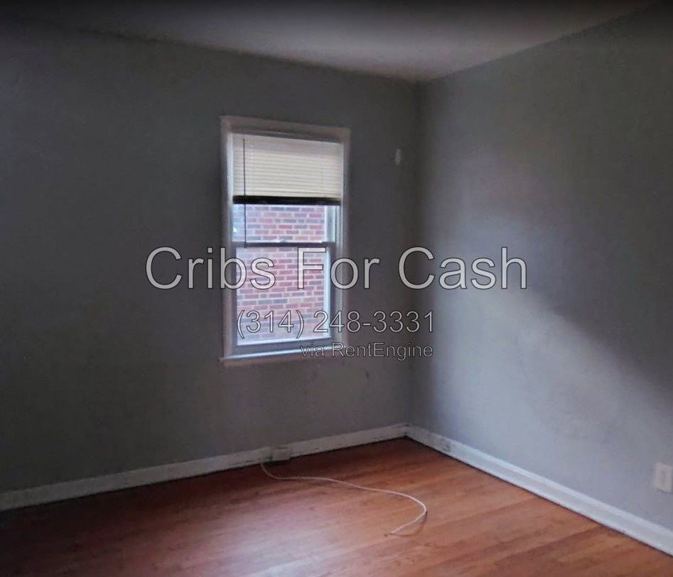 6404 Myron Ave - Photo 2 of 7